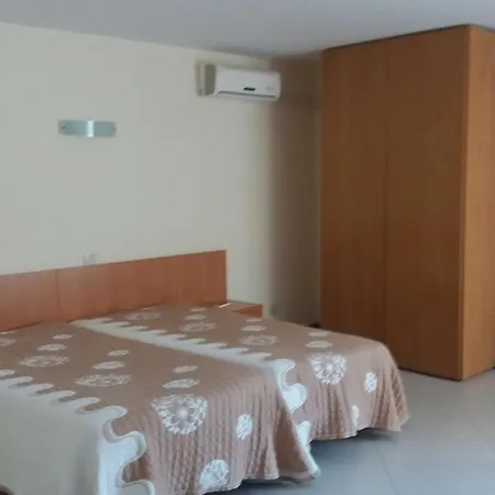 Refugio Do Geres Bed & Breakfast *